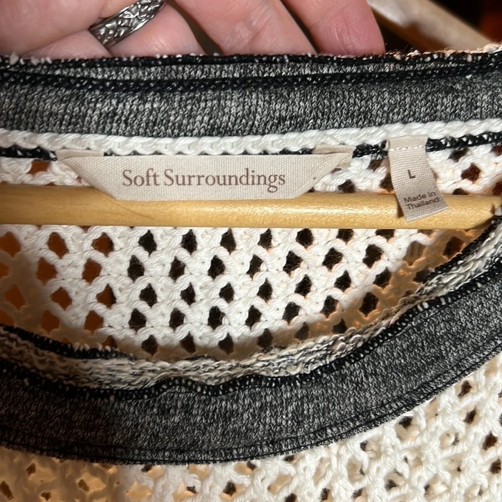 Soft Surroundings Cream Boulevard Open Knit Front Pocket Sweater- Size Large